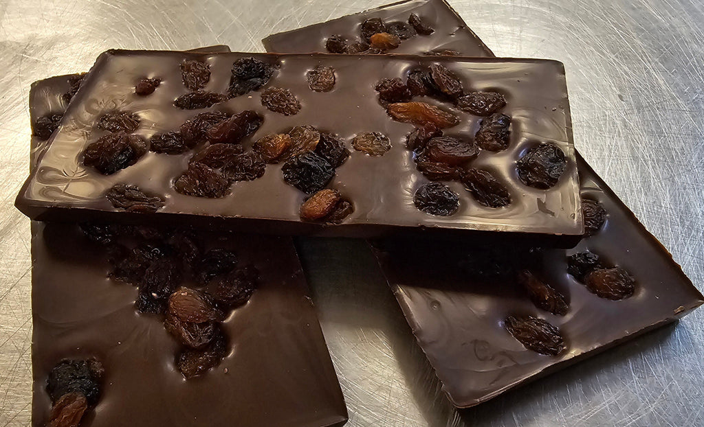 Handmade Rum & Raisin Dark Chocolate Bar 100g.