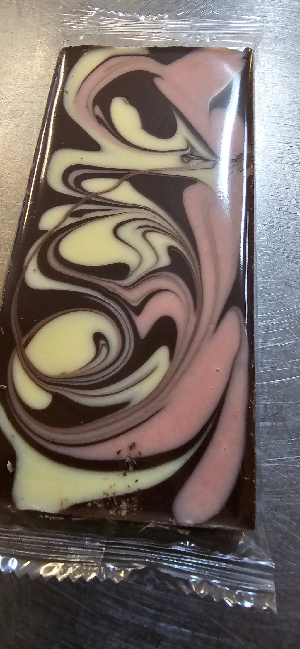 Milk Chocolate Bar with White Chocolate & Strawberry Swirls – Artisan Handmade
